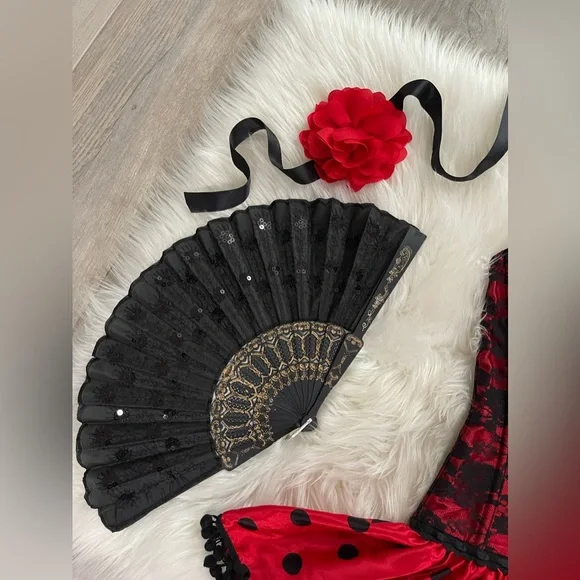 S Vs Victoria's secret
SEXY LITTLE THINGS Fantasies Collection
Senorita Costume - Picture 11 of 14